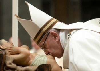 Papa Francesco celebra il Natale