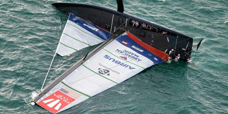 Incidente American Magic (da Twitter, America's Cup)