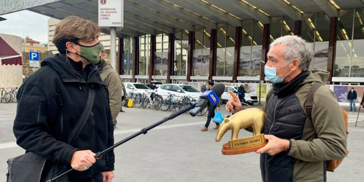 Massimo Giletti, Tapiro d'oro di Striscia la Notizia