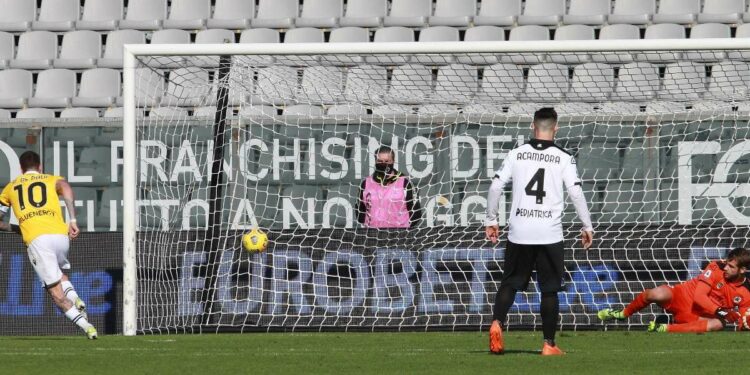 Video Spezia Udinese (0-1), Serie A 20^ giornata: decide il rigore di De Paul (Foto LaPresse)