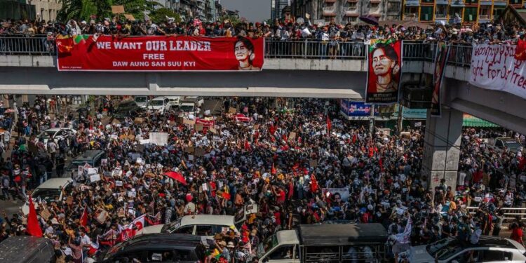 Una manifestazione in Myanmar