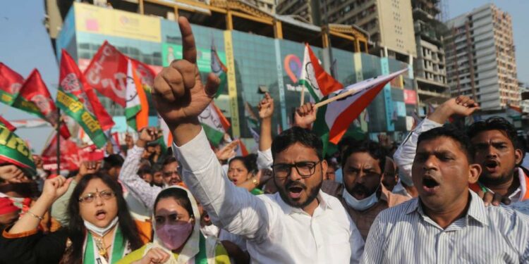 Proteste a Mumbai, in India (LaPresse)