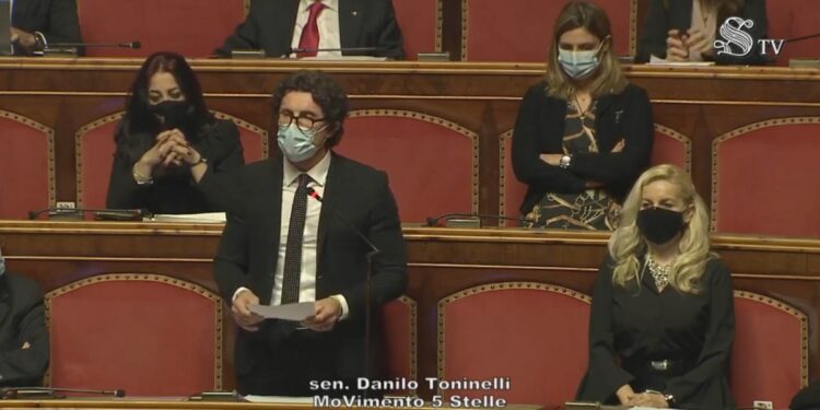 Danilo Toninelli al Senato