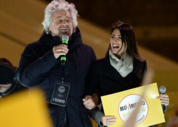 Beppe Grillo e Virginia Raggi (Foto: LaPresse)