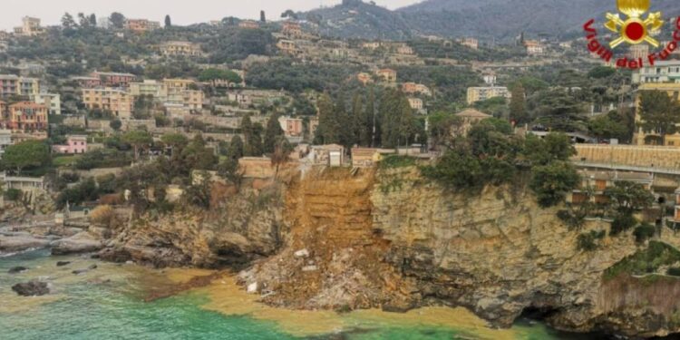 Frana cimitero Camogli, foto da Twitter