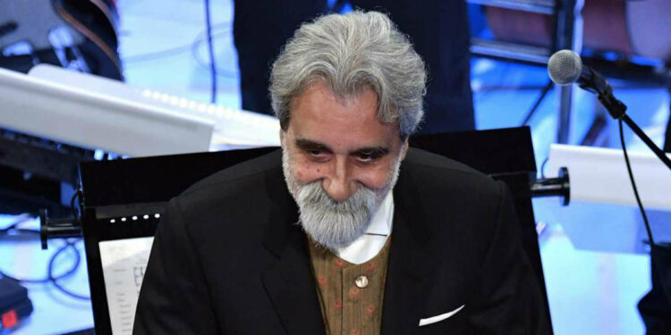 Beppe Vessicchio sul palco dell’Ariston