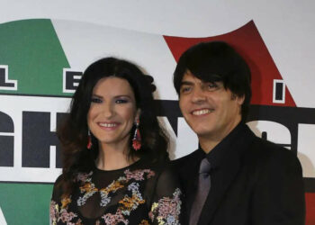 Laura Pausini in compagnia di Paolo Carta