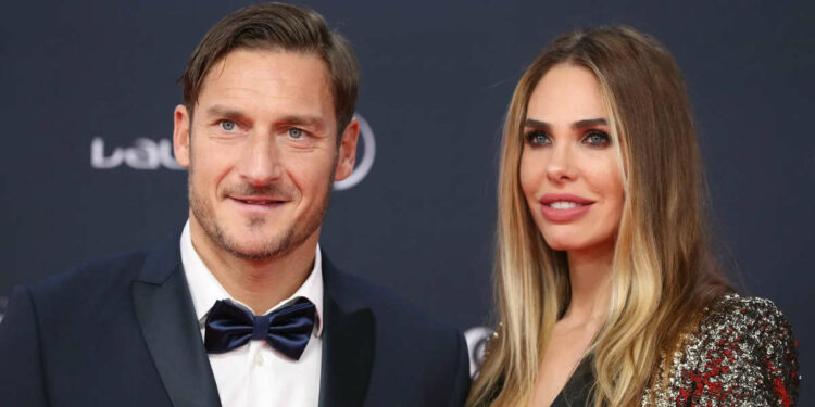 Francesco Totti in compagnia di Ilary Blasi