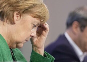 La cancelliera tedesca Angela Merkel e il presidente della Baviera Markus Söder (LaPresse)