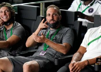 Gonzalo Higuain si ritira dal calcio giocato (Foto LaPresse)