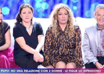 Pupo con le tre figlie: Ilaria, Valentina e Clara