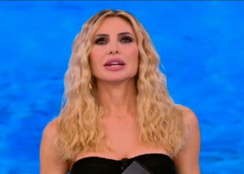 Ilary Blasi, Isola dei Famosi 2021