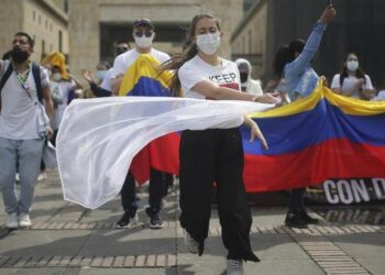 Le manifestazioni in Colombia (Lapresse)