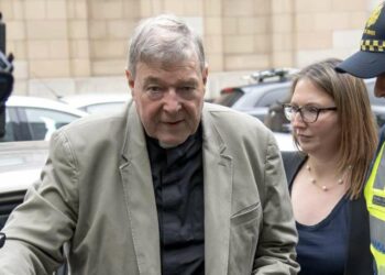 Il card. George Pell a Melbourne nell'aprile del 2020 (LaPresse)