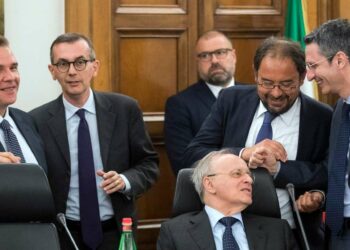 Plenum del Csm: da sinistra Fulvio Gigliotti, Alberto Maria Benedetti, Giovanni Zaccaro, Sebastiano Ardita, Piercamillo Davigo (LaPresse)