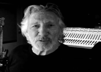 Roger Waters nel suo video su Twitter