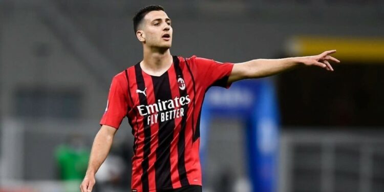 Calciomercato Milan: si lavora al ritorno di Diogo Dalot (da Facebook)