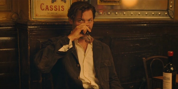 Corey Stoll è Ernest Hemingway in Midnight in Paris