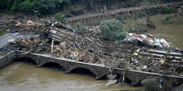 Gli effetti dell'alluvione in Germania (Lapresse)