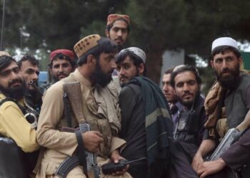 Gruppo di talebani a Kabul (LaPresse)