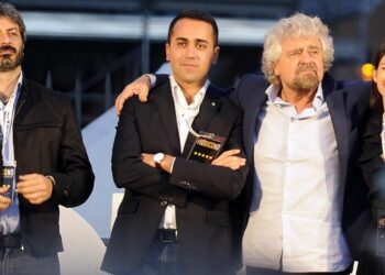 M5s, Grillo-Di Maio-Fico-Raggi