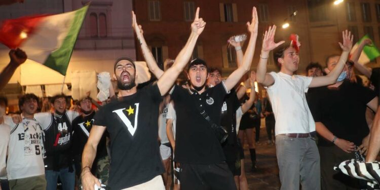 Diretta Venezia Virtus Bologna, semifinale Supercoppa basket 2021 (Foto LaPresse)