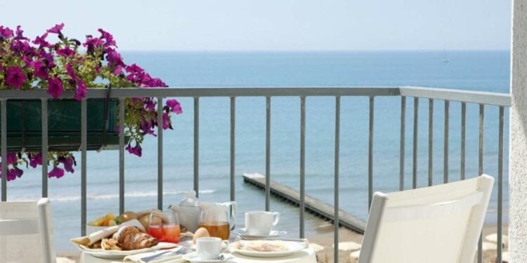 La vista da una delle camere dell'Hotel Victoria Frontemare di Jesolo