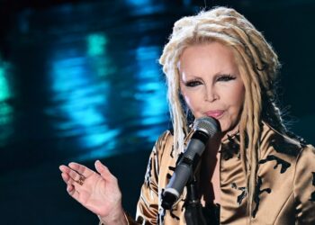 Foto Gian Mattia D'Alberto/LaPresse
08 Febbraio 2019 Sanremo, Italia 
Spettacolo 
Festival di Sanremo 2019, quarta serata
Nella foto: Patty Pravo e Briga – Un po’ come nella vita, Giovanni Caccamo

Photo Gian Mattia D'Alberto/LaPresse
February 08th, 2019 Sanremo, Italy 
Entertainment 
Sanremo music festival 2019, fourth evening
In the photo: Patty Pravo e Briga – Un po’ come nella vita, Giovanni Caccamo