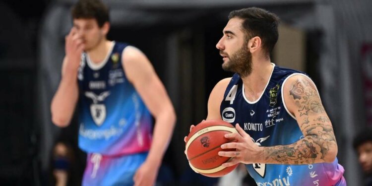 Diretta Napoli Fortitudo Bologna, basket Serie A1  (Foto LaPresse)