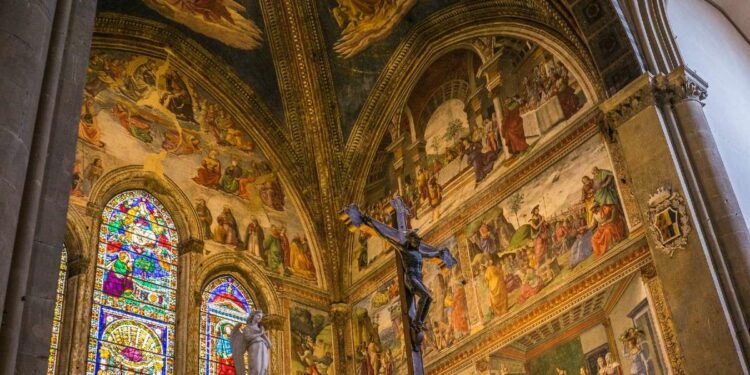 Interno della chiesa di Santa Maria Novella a Firenze (Pixabay)