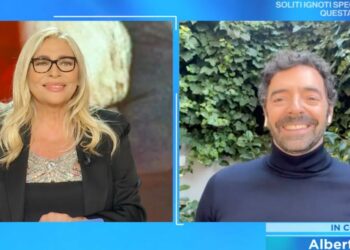 Alberto Matano in collegamento con Domenica In