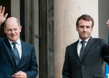 Il cancelliere tedesco Olaf Scholz e il presidente francese Emmanuel Macron (LaPresse)