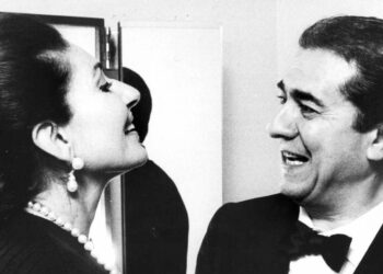 GIUSEPPE DI STEFANO - NELLA FOTO IL TENORE GIUSEPPE DI STEFANO CON MARIA CALLAS AL LONDON' S ROYAL FESTIVAL HALL, 01-00068519000010, 03-00014866 LaPresse/Publifoto