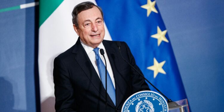 Conferenza stampa Draghi