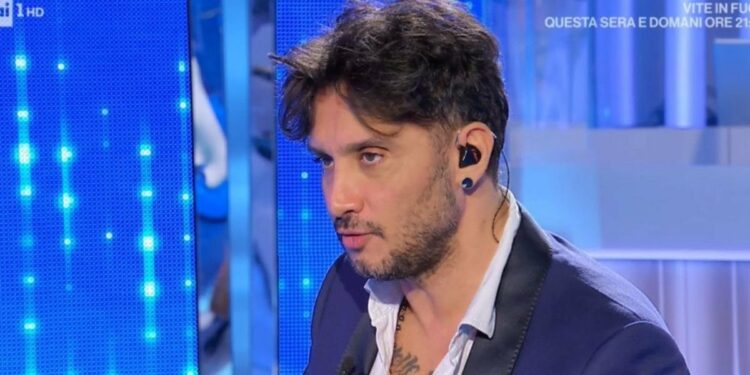 Fabrizio Moro a "Domenica In"