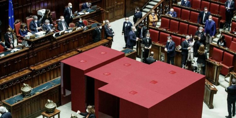 Le operazioni di voto per il Quirinale (LaPresse)