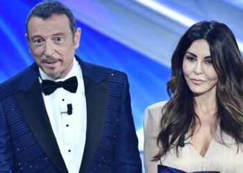 Amadeus e Sabrina Ferilli a Sanremo 2022 (Foto: LaPresse)