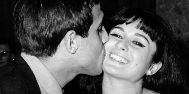 Milena Cantù con Adriano Celentano nel 1962 (LaPresse)