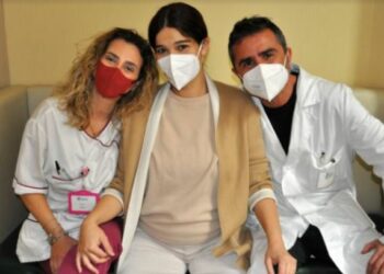 Ilaria Spada e Kim Rossi Stuart, foto pubblicata dalla clinica di Roma Casa di Cura Santa Famiglia