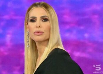 Ilary Blasi a L'isola dei famosi 2022 (fonte: web)