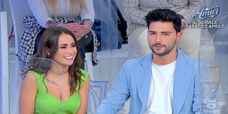 Screenshot da video- Chiara Rabbi e Davide Donadei- Uomini e donne