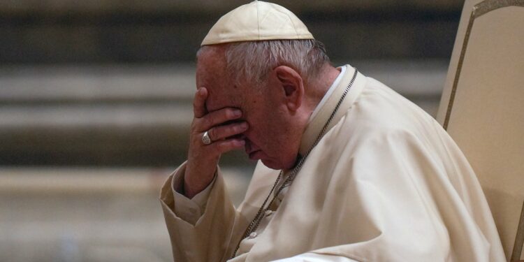 Papa Francesco, Veglia Pasquale nella notte del Sabato Santo (Foto: 2022, LaPresse)