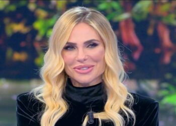 Ilary Blasi, Isola dei Famosi