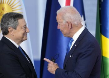 Mario Draghi e Joe Biden (LaPresse)