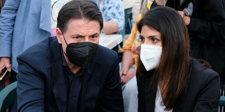 Giuseppe Conte e Virginia Raggi (Lapresse)