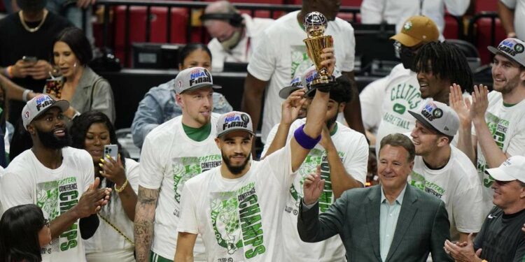 NBA: i Boston Celtics tornano alle Finals dopo 12 anni (Foto LaPresse)