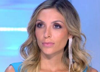 Beatriz Marino in studio all'Isola dei Famosi (Foto: web)