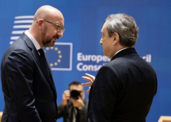 Il presidente del Consiglio europeo Charles Michel con Mario Draghi (LaPresse)