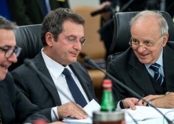 I consiglieri del Csm (da sin.) Mario Suriano, Marco Mancinetti, Piercamillo Davigo (LaPresse)