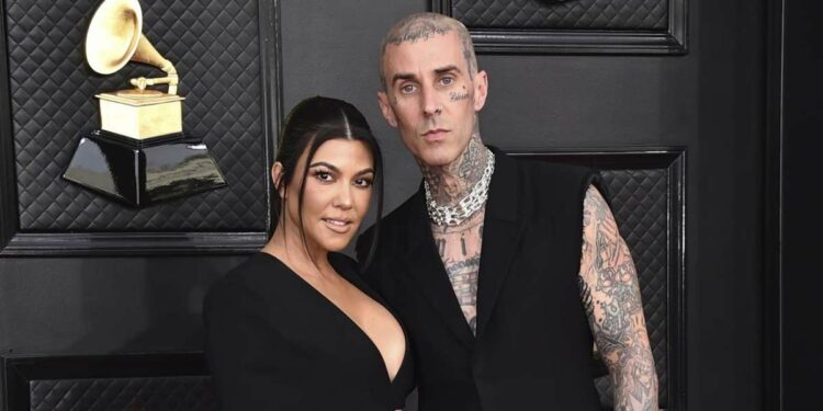 Kourtney Kardashian e Travis Barker (LaPresse)